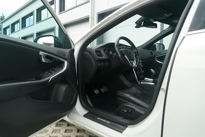 Gebraucht Volvo V40 196 PS (144 kW) 2014 Kombi