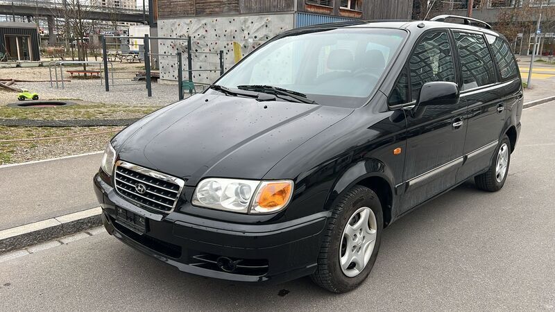 Gebraucht 2003 Hyundai Trajet GLS Van / Kleinbus | CHF 2’300 - Bild 1/4