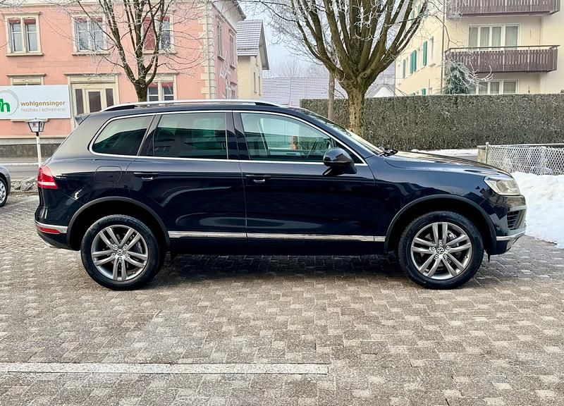 Gebraucht VW Touareg 262 PS (192 kW) 2015 SUV