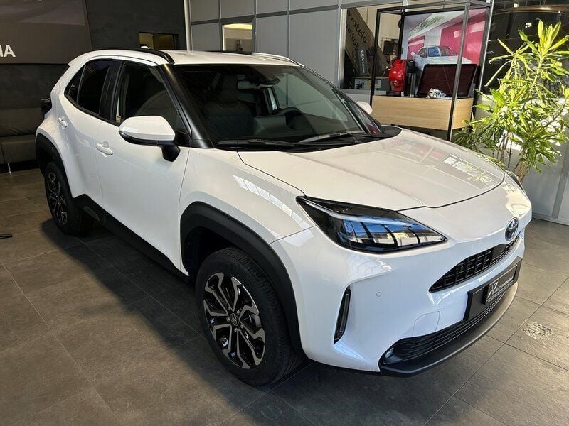 Gebraucht 2024 Toyota Yaris Comfort Kleinwagen | CHF 29’900 - Bild 1/4