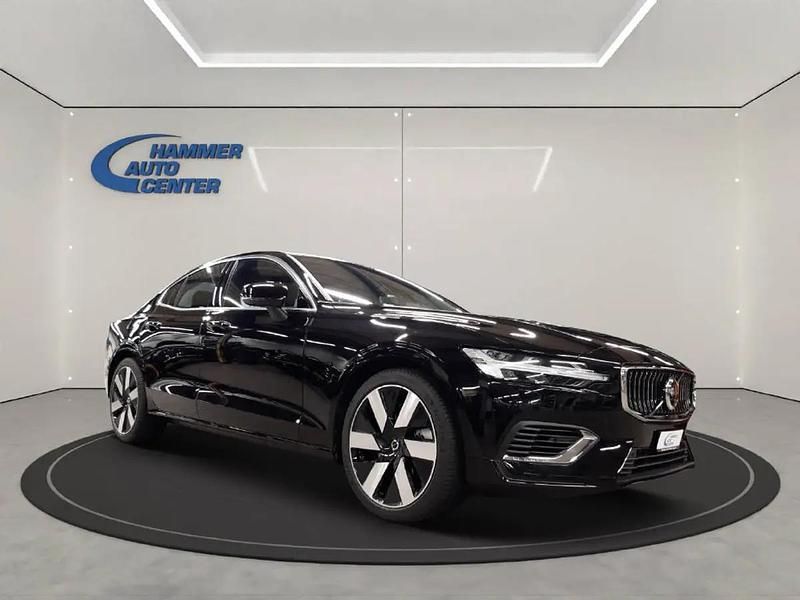 Gebraucht Volvo S60 Ultimate 310 PS (228 kW) 2025 Schwarz Limousine
