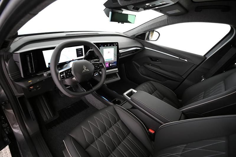 Neu Mitsubishi Eclipse Instyle 220 PS (161 kW) 2025 Grau SUV