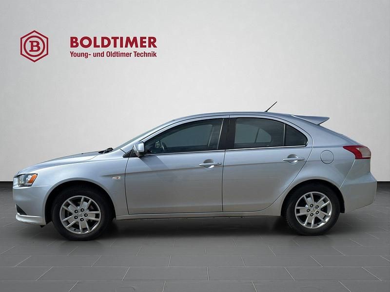 Gebraucht Mitsubishi Lancer Sportback Invite 143 PS (105 kW) 2009 Limousine