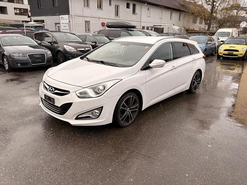 Gebraucht 2014 Hyundai i40 Premium Kombi | CHF 4’990 (Fairer Preis) - Bild 1/4