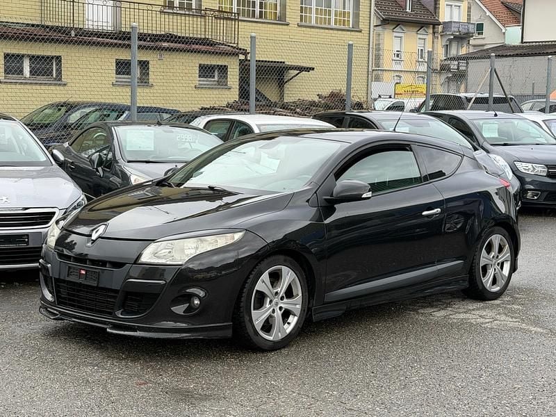 Gebraucht Renault Mégane III Dynamique 180 PS (132 kW) 2009 Coupé