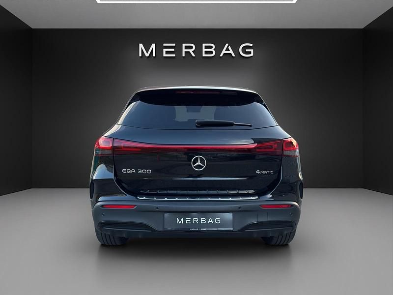 Gebraucht Mercedes EQA300 AMG line 168 kW (229 PS) 2023 Schwarz SUV