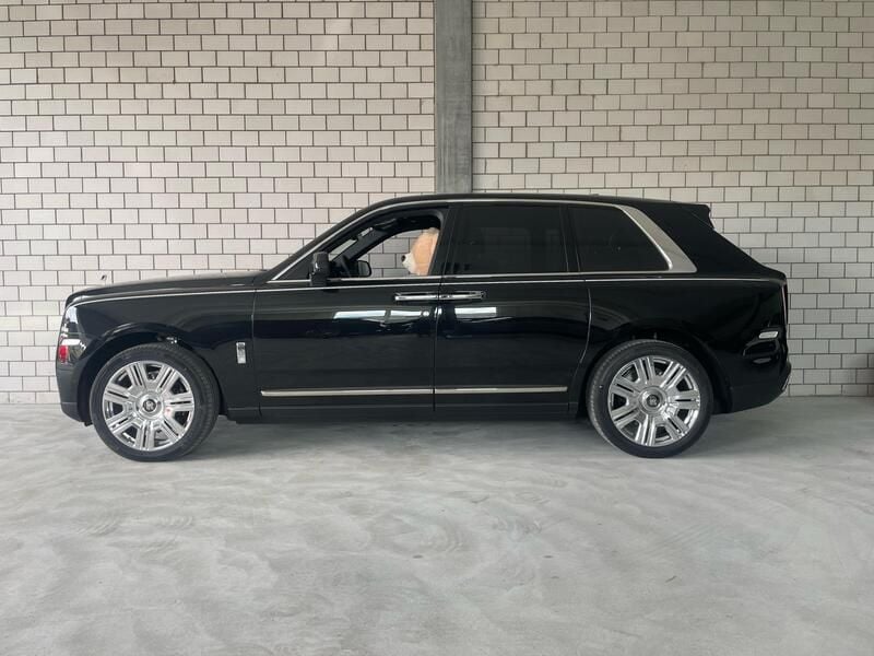 Gebraucht 2024 Rolls Royce Cullinan SUV | CHF 447’500 (Guter Preis) - Bild 1/4