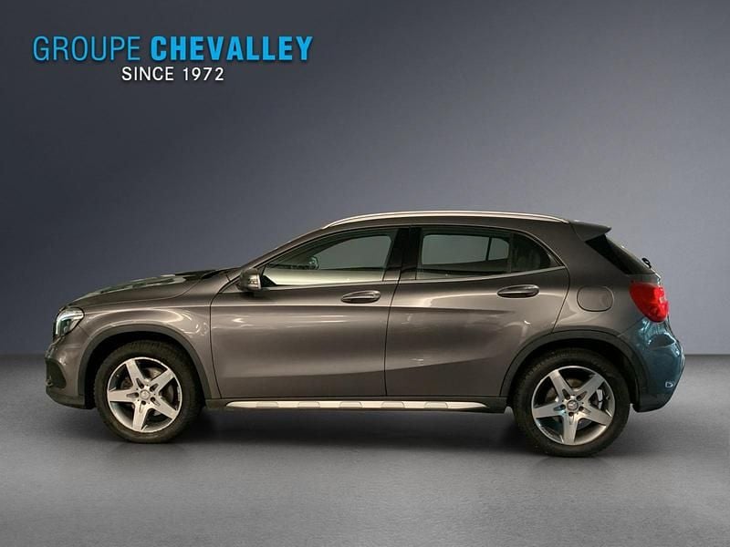 Gebraucht Mercedes GLA250 AMG line 211 PS (155 kW) 2016 Grau SUV