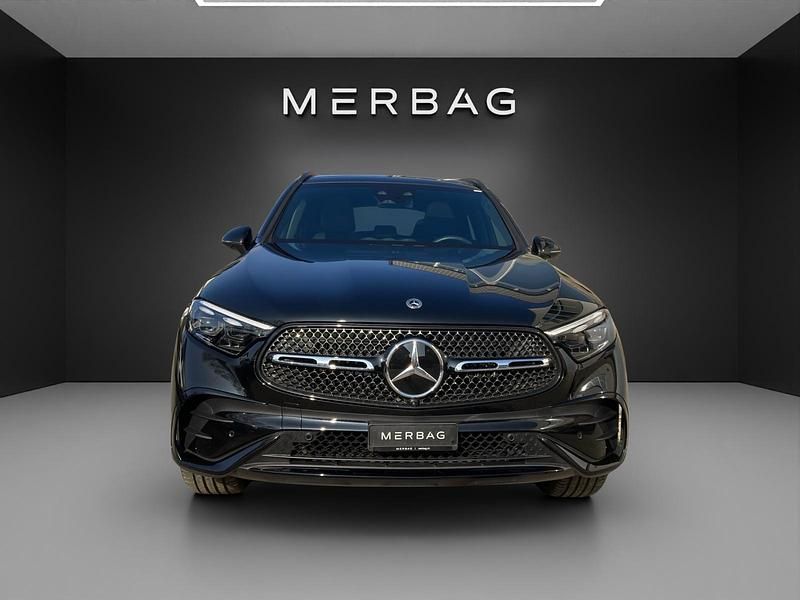 Gebraucht Mercedes GLC300e 204 PS (150 kW) 2024 SUV