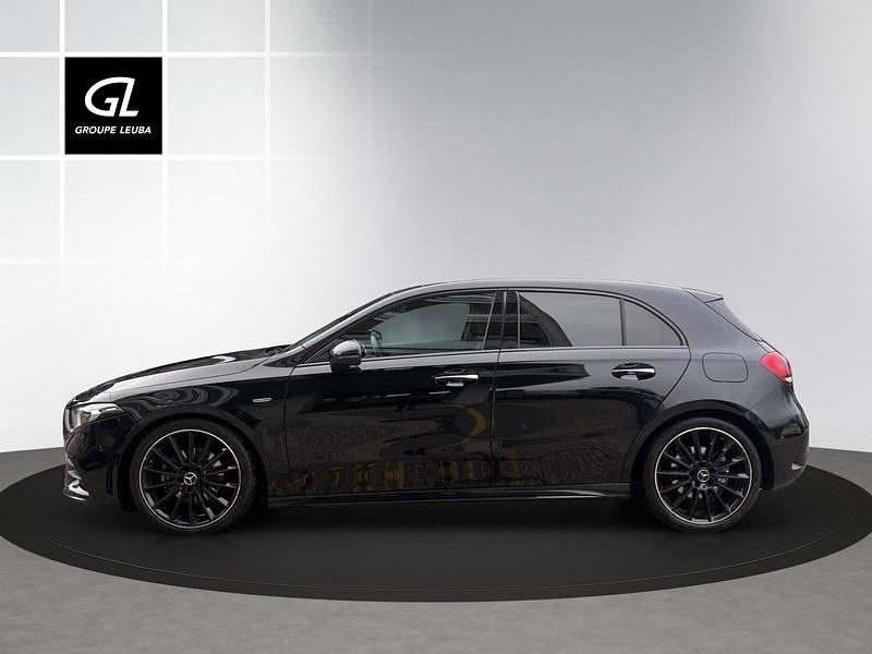 Gebraucht Mercedes A200 AMG line 163 PS (119 kW) 2021 Schwarz Limousine