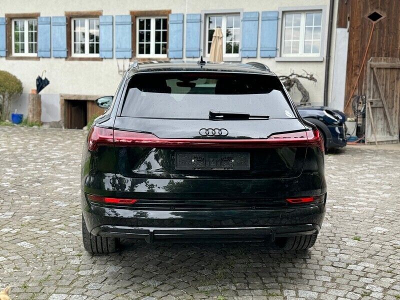 Gebraucht Audi e-tron Black Edition 300 kW (408 PS) 2022 SUV