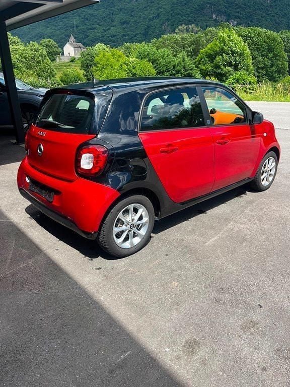 Gebraucht Smart ForFour Electric Drive 59 kW (81 PS) 2019 Limousine