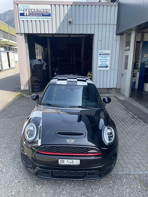 Gebraucht Mini John Cooper Works 231 PS (169 kW) 2019 Kleinwagen