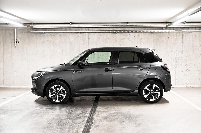 Neu Suzuki Swift 82 PS (60 kW) 2026 Grau Kleinwagen