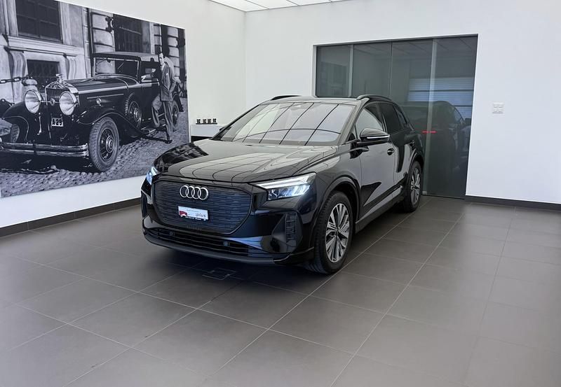 Gebraucht Audi Q4 e-tron Comfort 219 kW (299 PS) 2023 Schwarz SUV