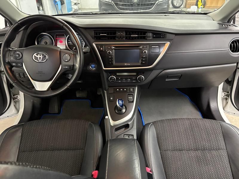 Gebraucht Toyota Auris Touring Sports Sol 136 PS (100 kW) 2014 Kombi