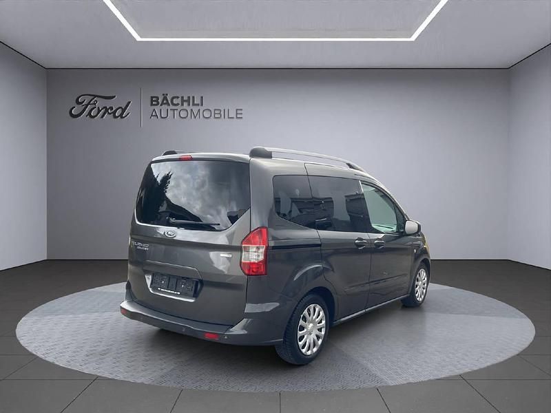 Gebraucht Ford Tourneo Titanium 100 PS (73 kW) 2019 Kombi