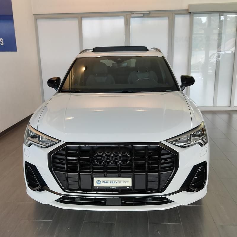 Weiss Gebraucht 2019 Audi Q3 S-Line SUV | CHF 34’500 (Etwas zu teuer) - Bild 1/4