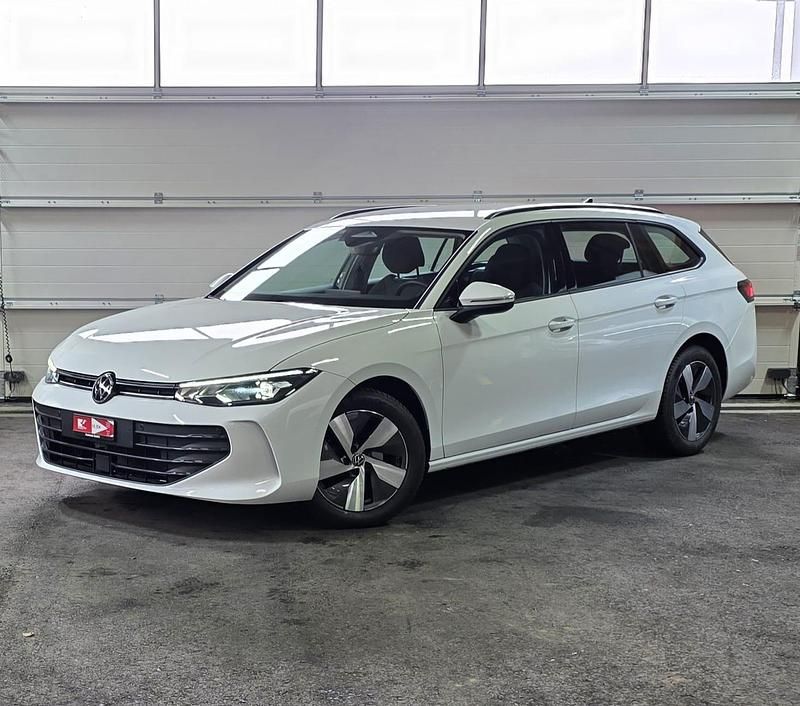 Gebraucht VW Passat 150 PS (110 kW) 2024 Kombi