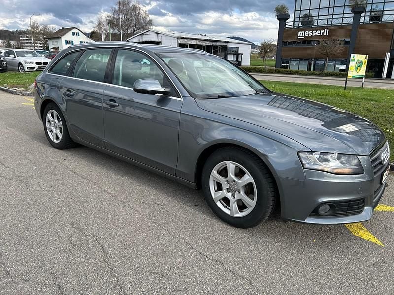 Gebraucht Audi A4 136 PS (100 kW) 2012 Kombi