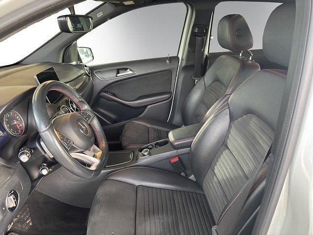 Gebraucht Mercedes B220 Style 184 PS (135 kW) 2018 Silber Van / Kleinbus