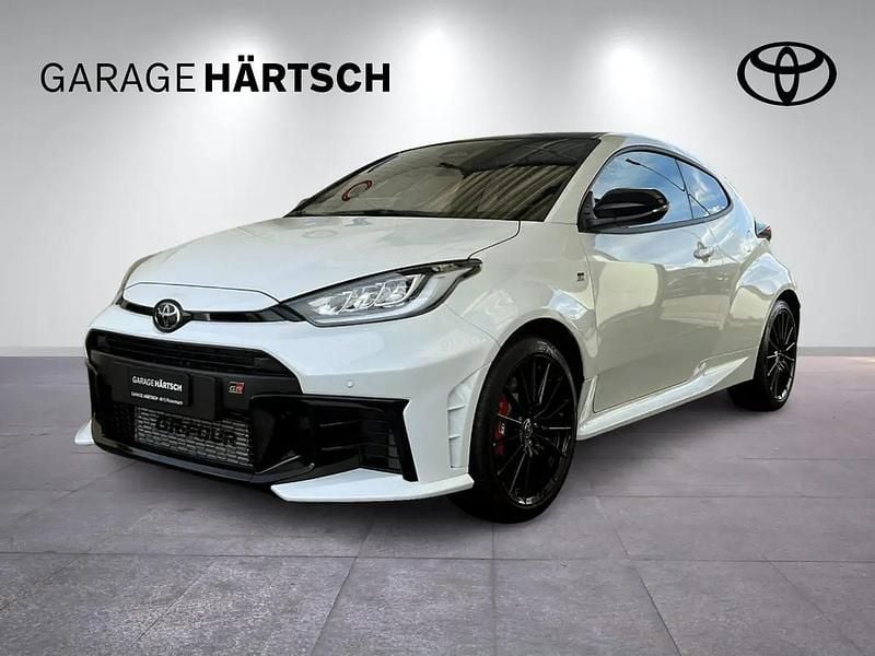 Neu Toyota Yaris Sport 280 PS (205 kW) 2025 Weiss Kleinwagen