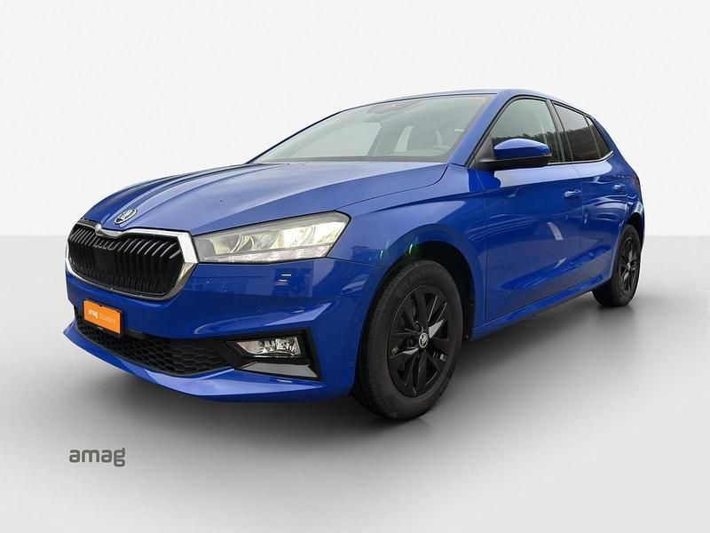 Energy blau, uni Gebraucht 2022 Skoda Fabia Ambition Limousine | CHF 15’490 (Fairer Preis) - Bild 1/4