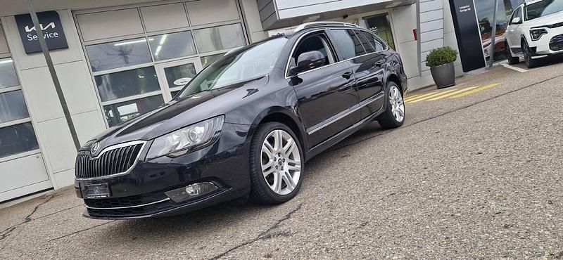 Schwarz Gebraucht 2014 Skoda Superb Kombi | CHF 14’450 (Teuer) - Bild 1/4