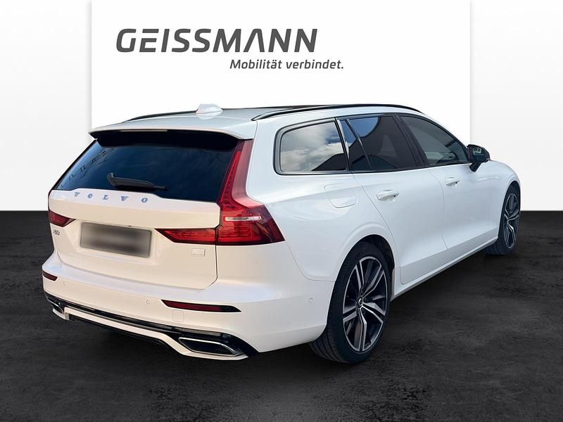 Gebraucht Volvo V60 R-Design 303 PS (222 kW) 2020 Kombi