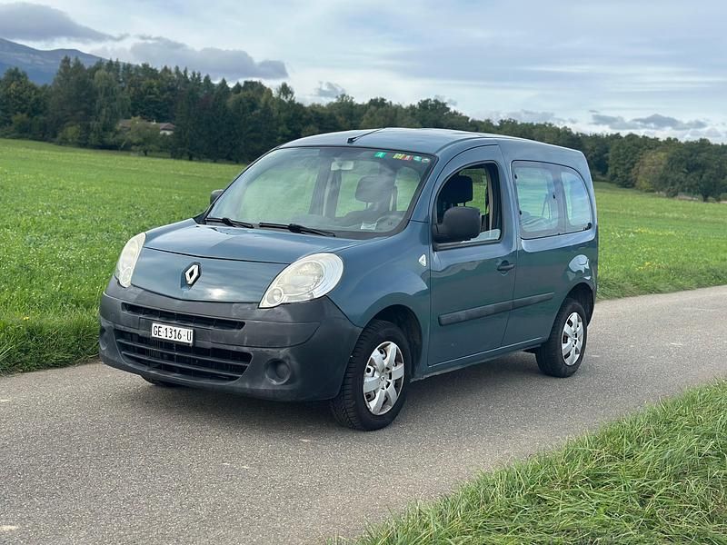 Gebraucht Renault Kangoo Authentique 86 PS (63 kW) 2010 Van / Kleinbus