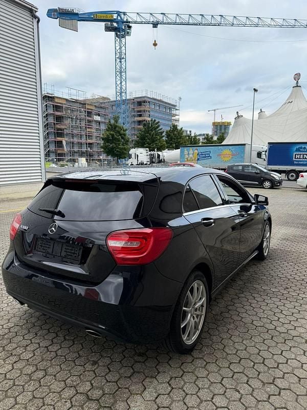 Gebraucht Mercedes A180 122 PS (89 kW) 2013