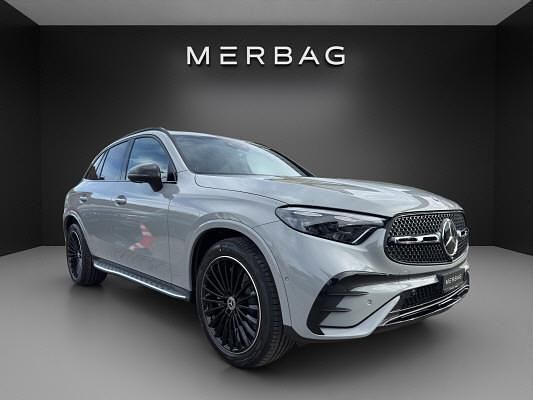 Grau Neu 2025 Mercedes GLC220 SUV | CHF 71’700 - Bild 1/4