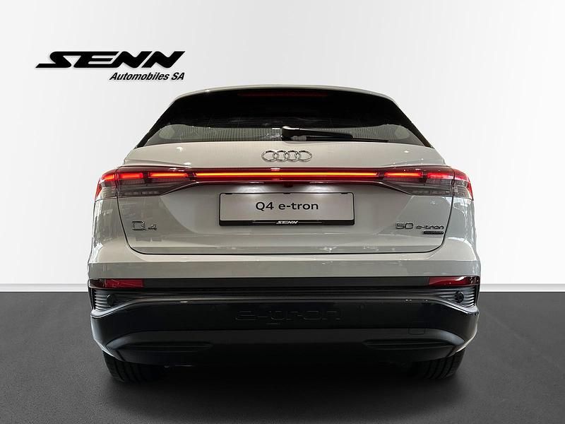 Gebraucht Audi Q4 e-tron Ambiente 219 kW (299 PS) 2023 Weiss SUV