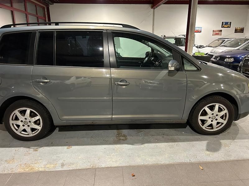 Gebraucht VW Touran 115 PS (84 kW) 2005 Van / Kleinbus