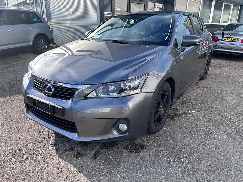 Gebraucht Lexus CT200h 136 PS (100 kW) 2013