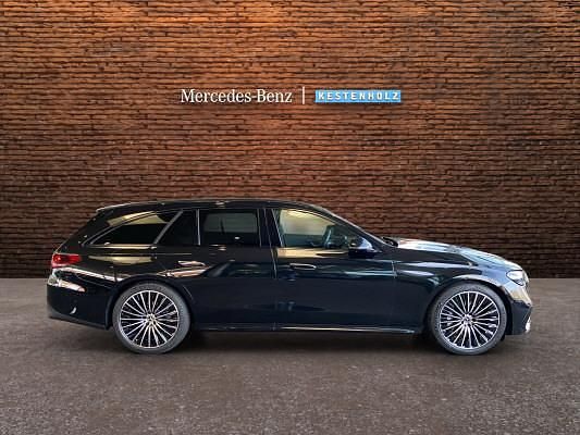 Gebraucht Mercedes E200 204 PS (150 kW) 2025 Schwarz Kombi