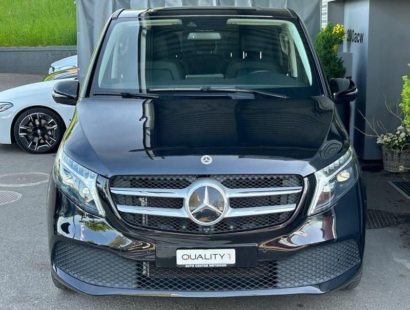 Gebraucht 2023 Mercedes V250 Avantgarde Van / Kleinbus | CHF 55’800 (Guter Preis) - Bild 1/4