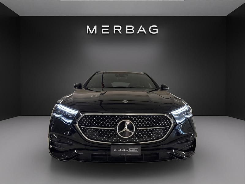 Gebraucht Mercedes E200 204 PS (150 kW) 2025 Schwarz Kombi