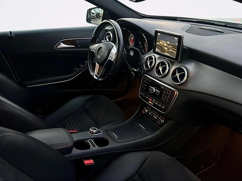 Gebraucht Mercedes GLA250 AMG line 211 PS (155 kW) 2014 SUV