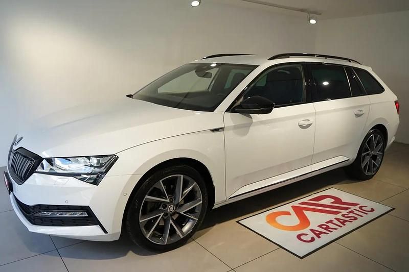 Weiss Gebraucht 2025 Skoda Superb SportLine | CHF 30’840 (Teuer) - Bild 1/4