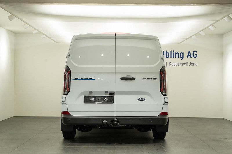 Gebraucht Ford E-Transit Trend 160 kW (218 PS) 2024 Weiss Van