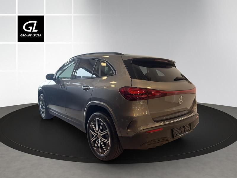 Neu Mercedes EQA350 214 kW (292 PS) 2026 Grau SUV