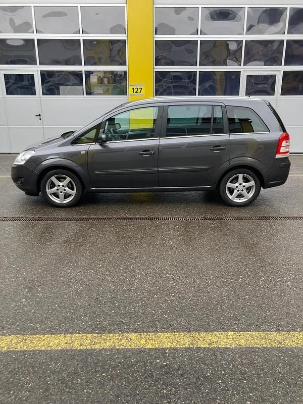 Gebraucht Opel Zafira Cosmo 140 PS (102 kW) 2009 Van / Kleinbus