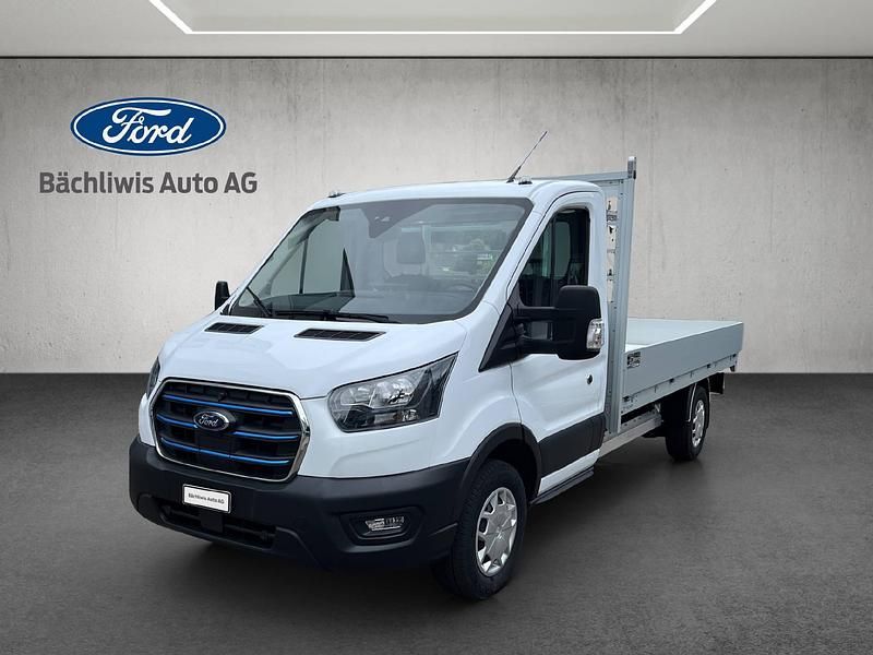 Weiss Gebraucht 2023 Ford E-Transit Trend Van | CHF 38’000 (Fairer Preis) - Bild 1/4