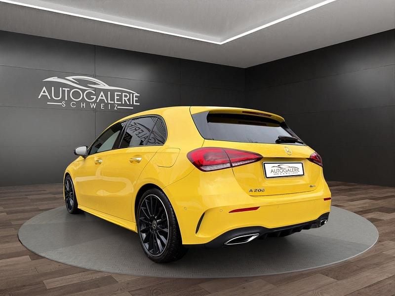 Gebraucht Mercedes A200 Sport 163 PS (119 kW) 2023 Limousine