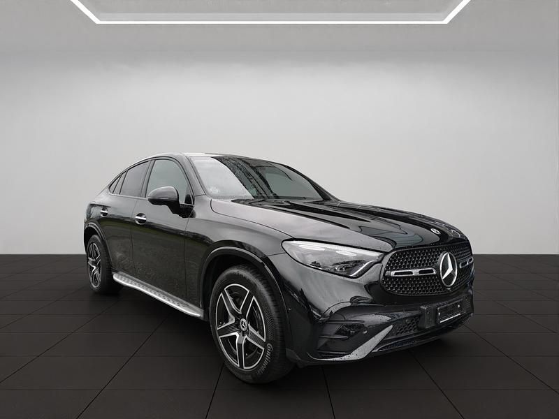 Gebraucht Mercedes GLC300 AMG line 269 PS (197 kW) 2023 Coupé