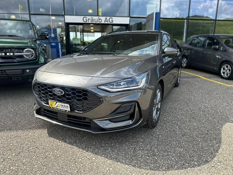 Grau Gebraucht 2024 Ford Focus ST-Line Kombi | CHF 26’500 (Teuer) - Bild 1/4