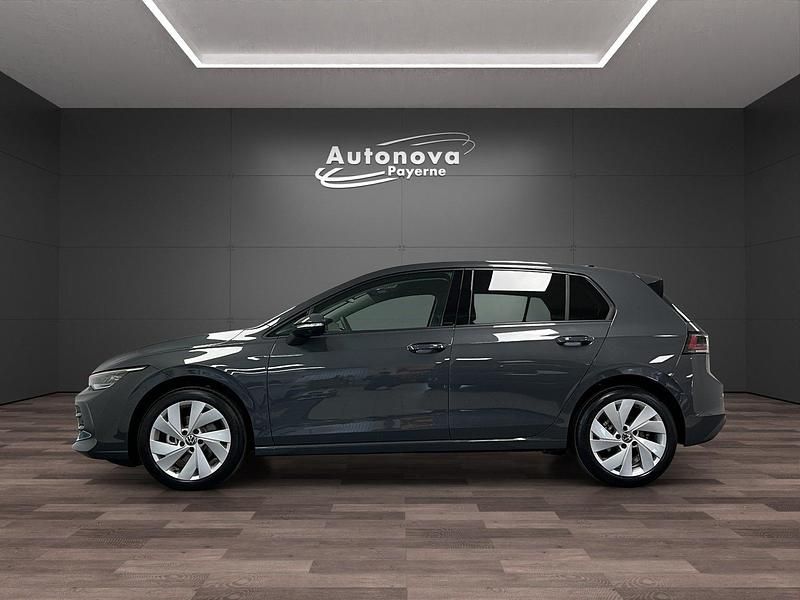 Neu VW Golf VIII United 115 PS (84 kW) 2025 Grau Limousine