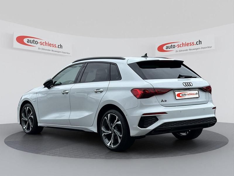 Gebraucht Audi A3 Black Edition 204 PS (150 kW) 2022 Limousine