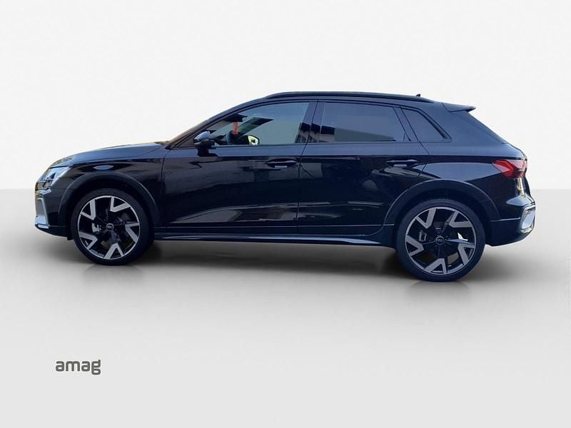 Neu Audi A3 Attraction 150 PS (110 kW) 2025 Mythosschwarz metallic Limousine